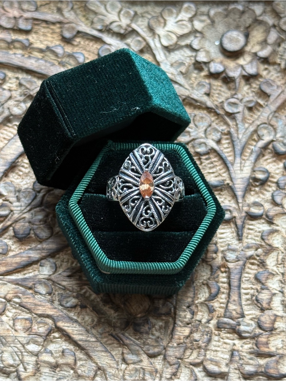 Ornate filigree ring size 7